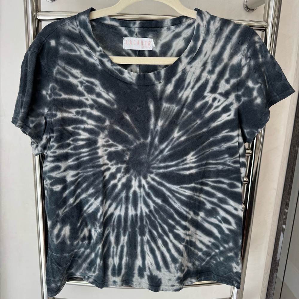 LACAUSA Black & White Spiral Tie-Dye Tee